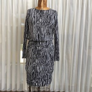 Vince Camuto long sleeve dress